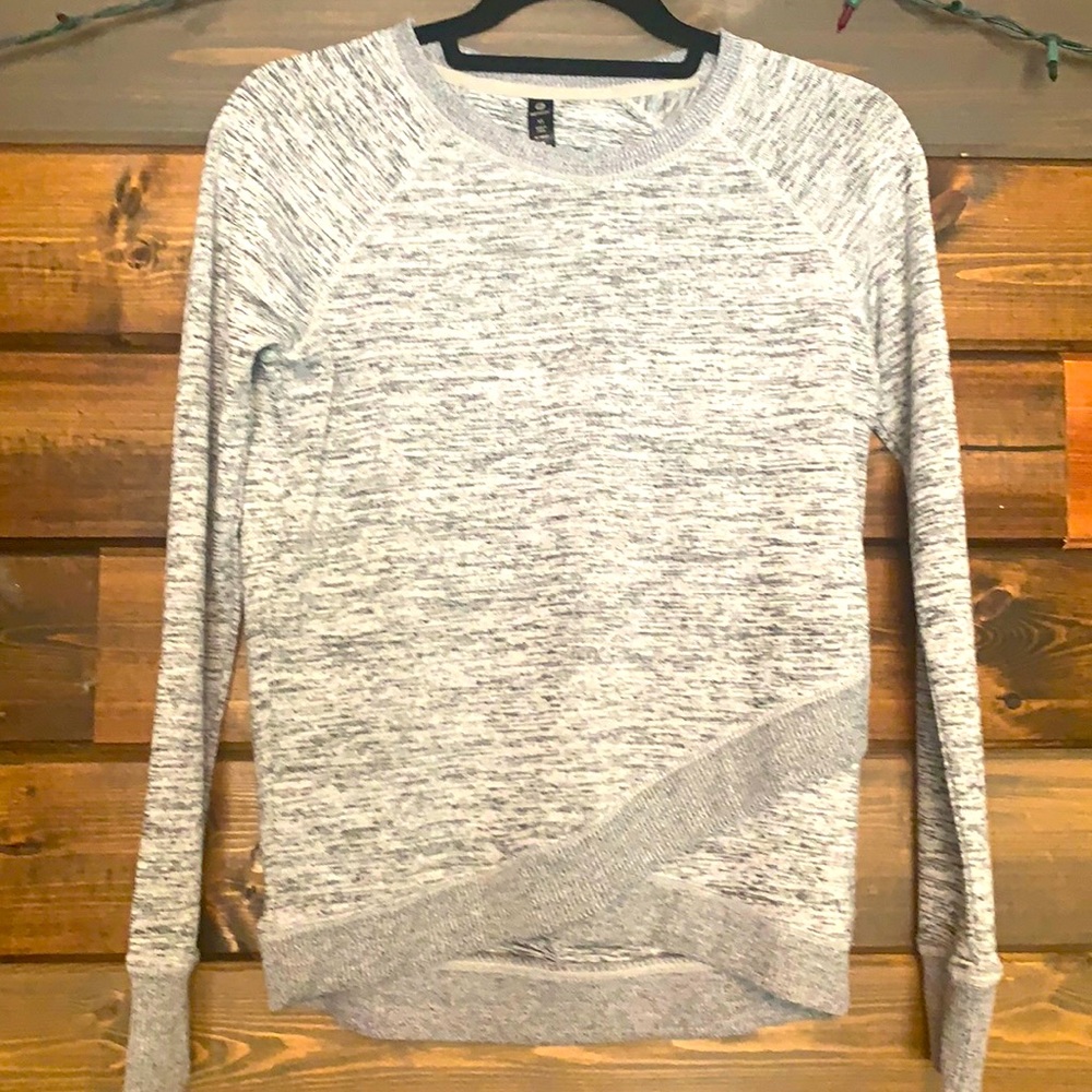 Women’s 90 Degree Top/Swearshirt